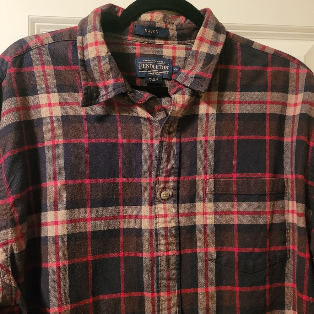Pendleton Plaid Men's Button-Down Shirt in Navy, Red, and Cream Size XL